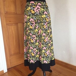 Warehouse pleated skirt